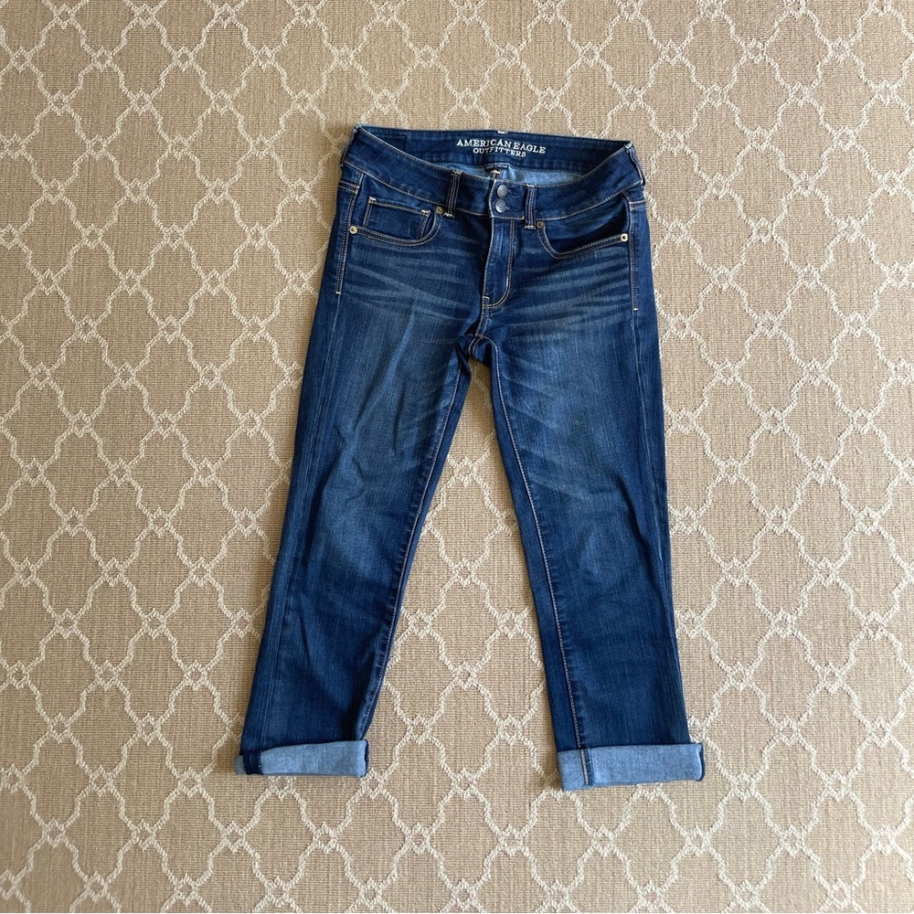 American Eagle. Crop Jean. Size 6. Super Stretch.